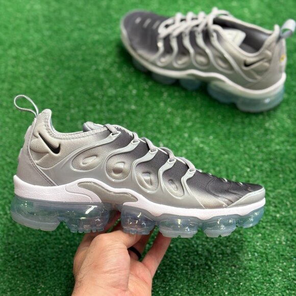 Nike Air VaporMax Plus Gray Mens Running 924453-007 VNDS Sz